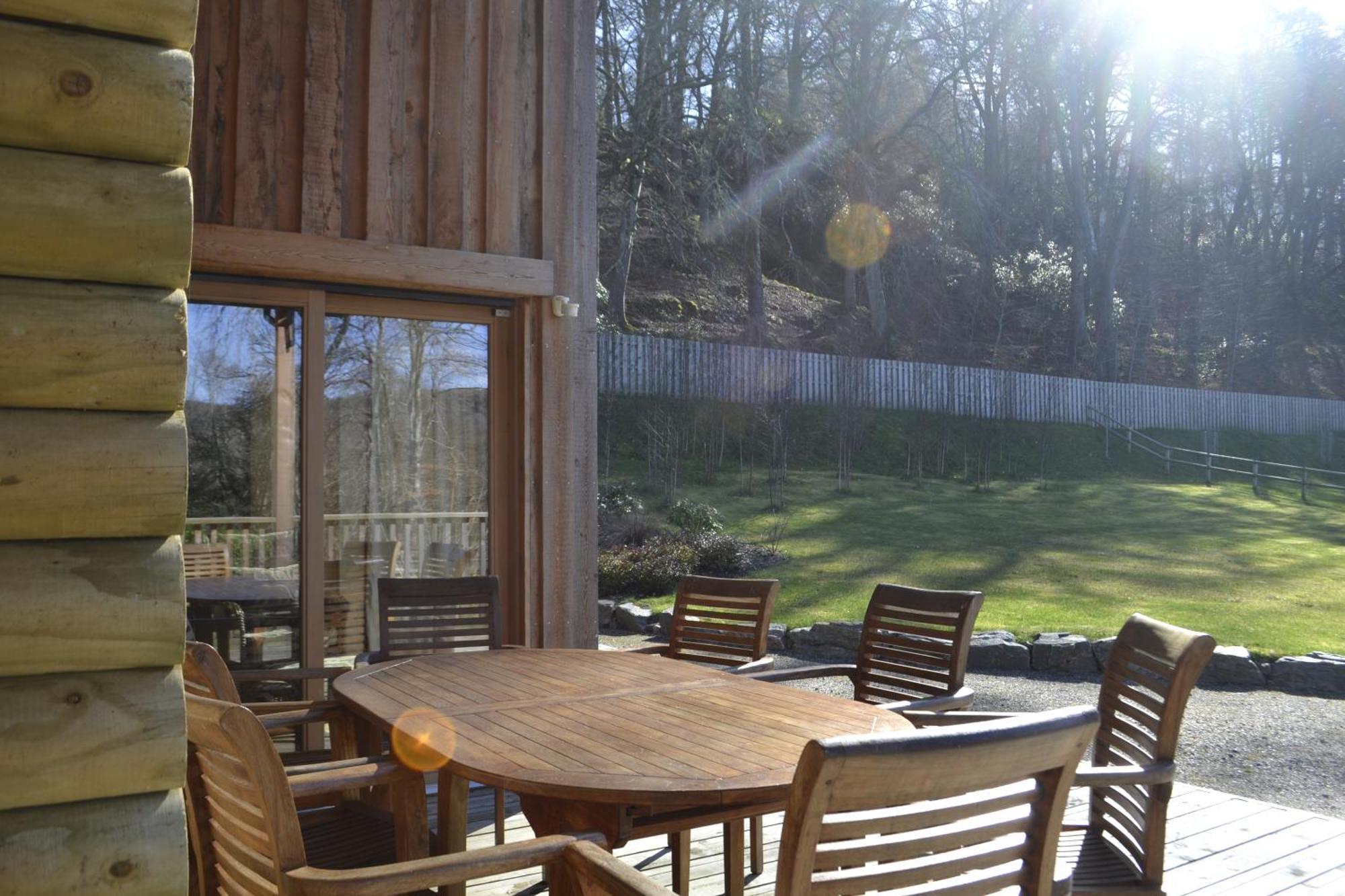 Ness Castle Lodges Inverness Bagian luar foto